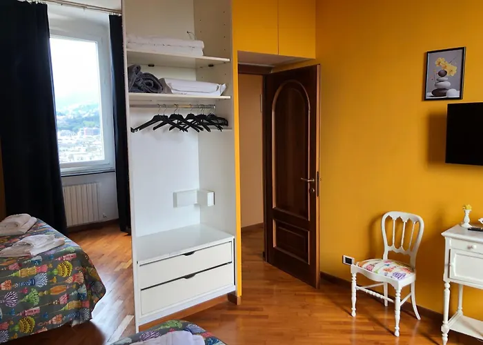 Finestra Su Genova